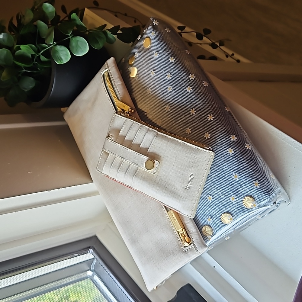 Hammitt wallet 210 West Semolina